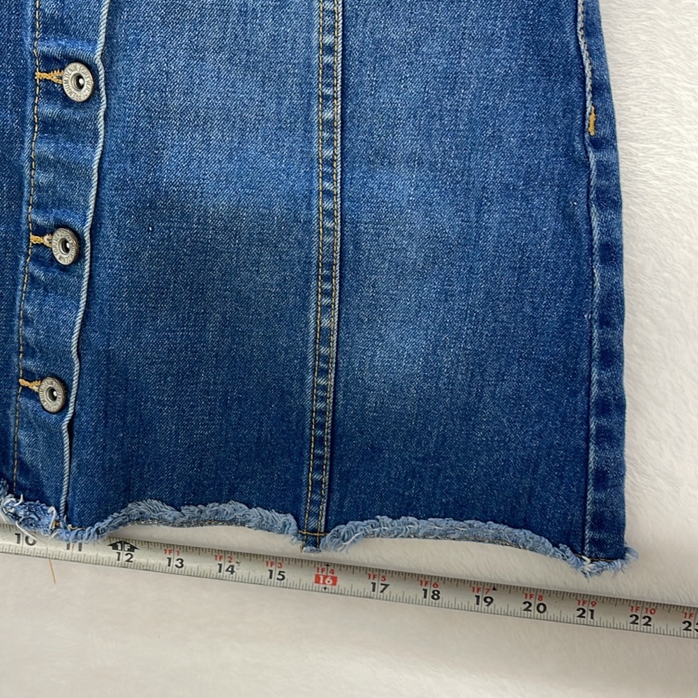 Forever‎ 21 Denim Button Fringe Mini Skirt Sz 27 - Picture 6 of 7